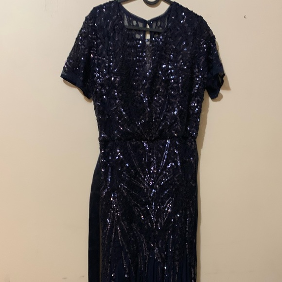R&M Richards Navy Blue Sequin short sleeve Gown Dress size 14 - Picture 5 of 11